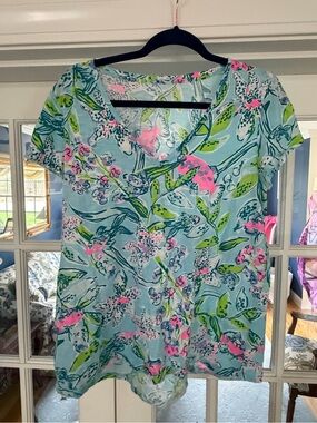 Lilly Pulitzer Light Blue Floral V-Neck Top with Pink and Green Accents
